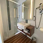 Hotell & Les Roches Noires