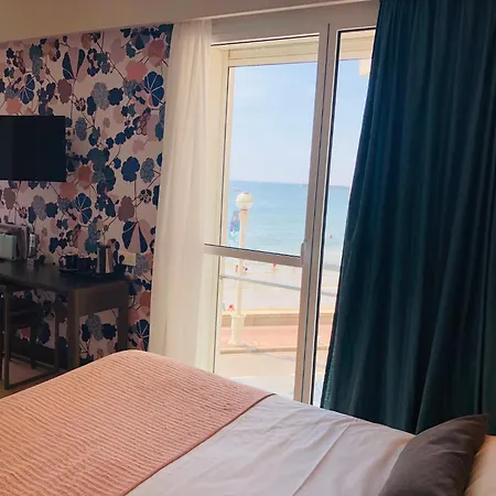 Hotel Hotel&spa Les Roches Noires 3*