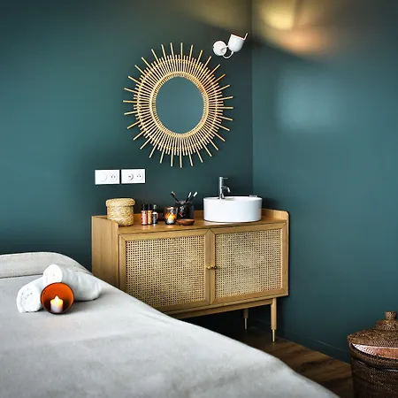 Hotel&spa Les Roches Noires 3*