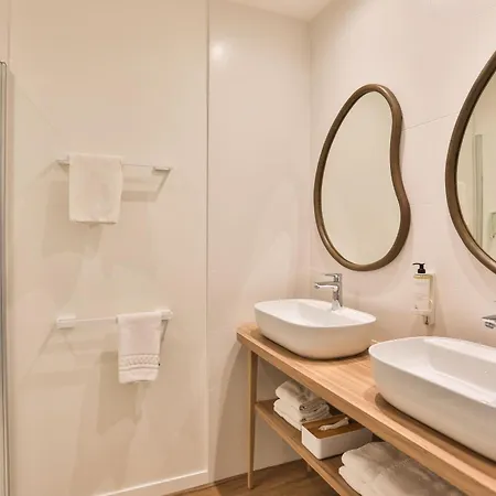 & Les Roches Noires 3*