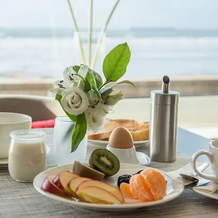 & Les Roches Noires Hotel Les Sables-dʼOlonne