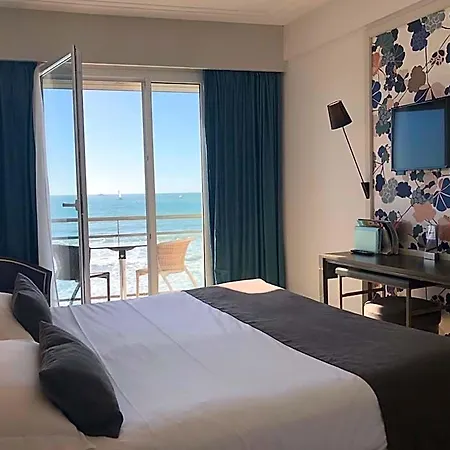 & Les Roches Noires 3* Les Sables-dʼOlonne