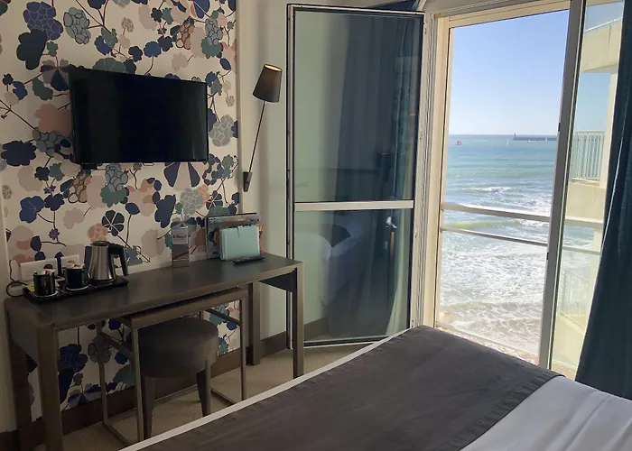 Hotel Hotel&spa Les Roches Noires 3*