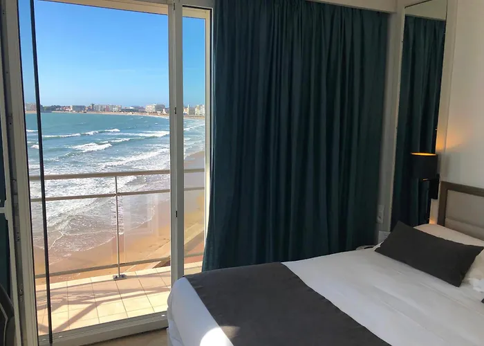 & Les Roches Noires Hotel Les Sables-dʼOlonne